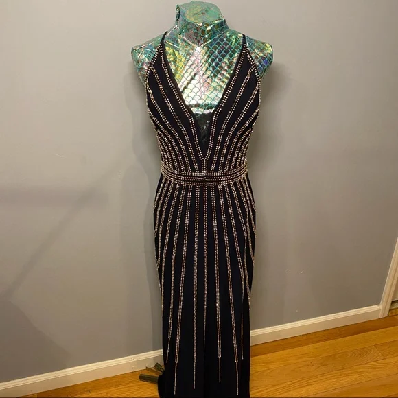 Stunning Art Deco Formal Gown - Picture 1 of 9